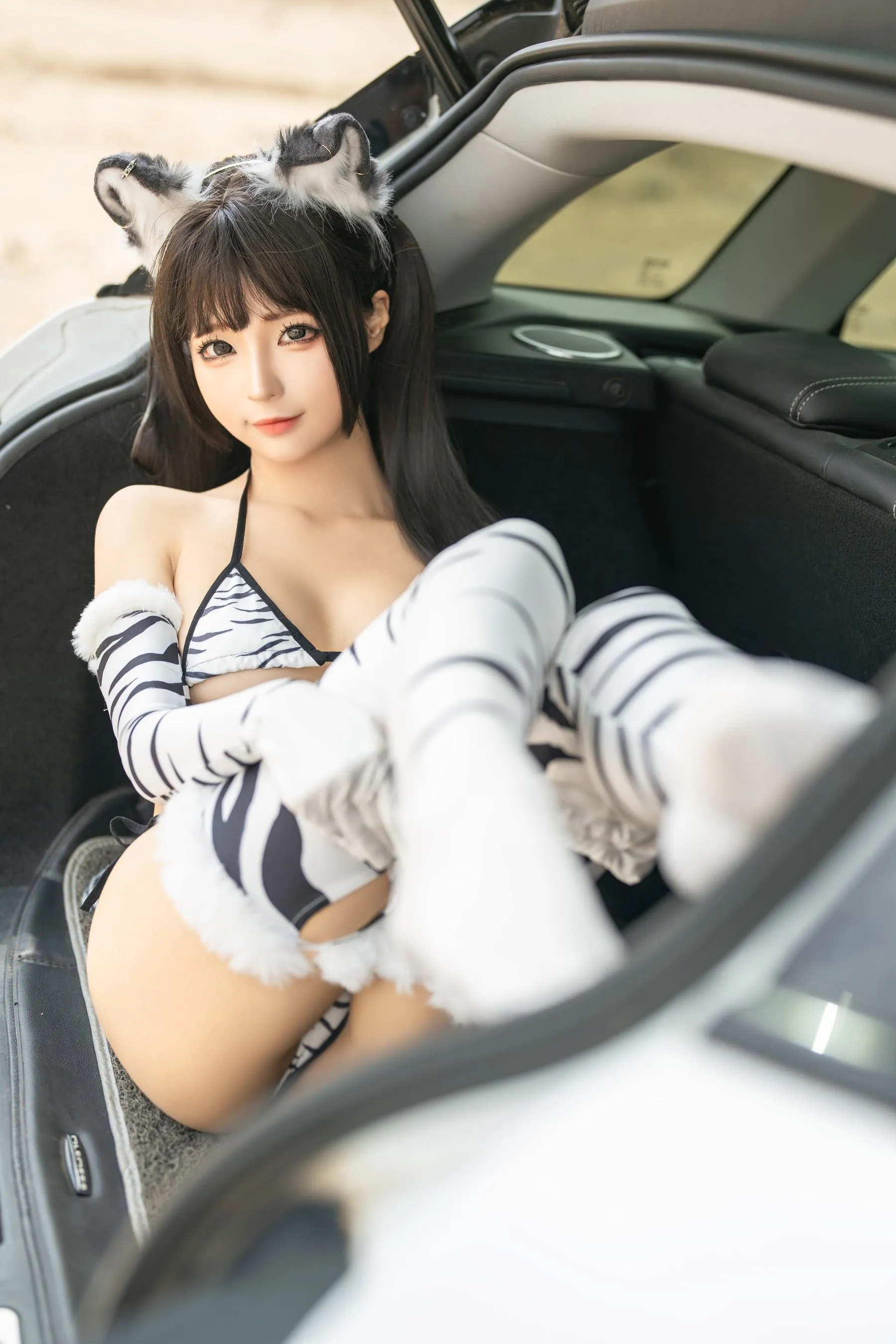 蠢沫沫 – NO.236 车内白虎 [15P]插图8